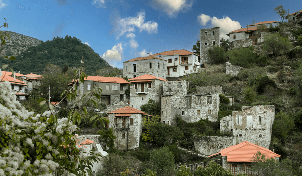 menalon-village-sentier-randonnee-grece