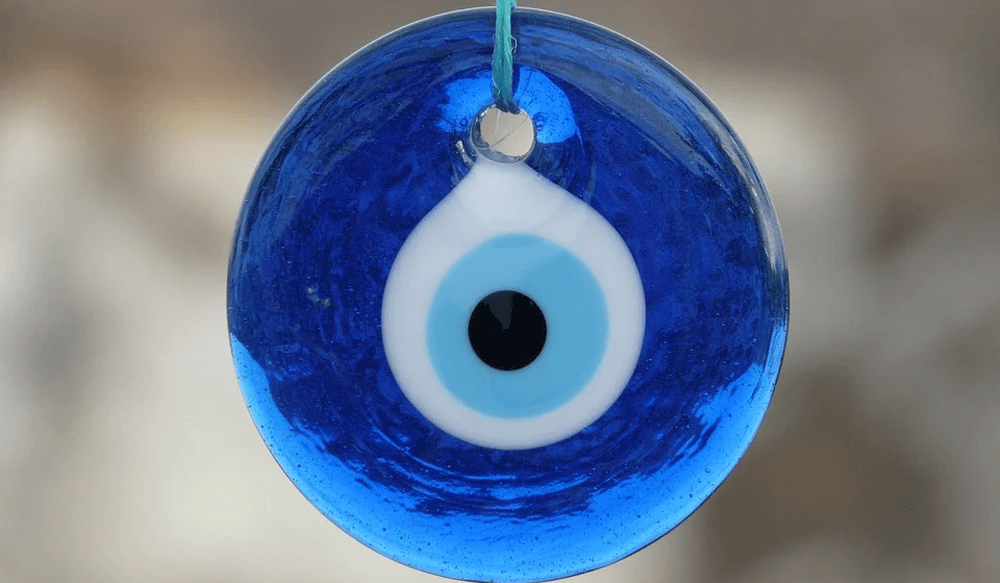 Une façon de repousser le mauvais oeil