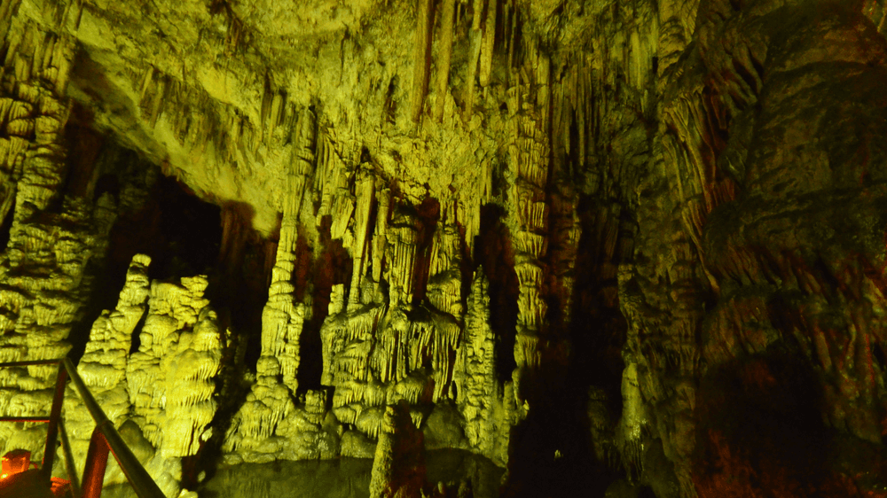Zeus cave