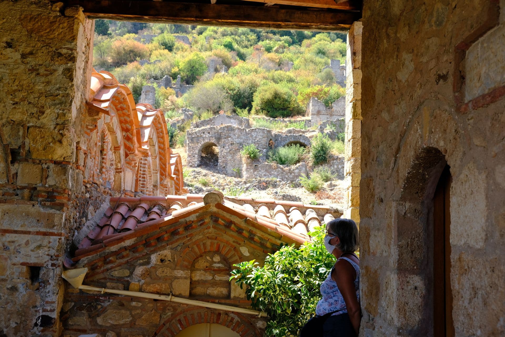 xgre - peleponnes -  olympia and klio - greece